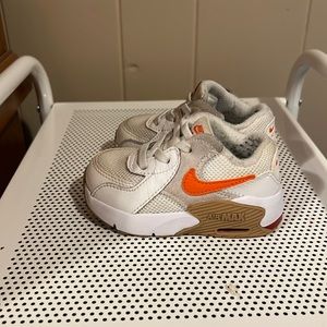 White and orange Nike air max size 5c